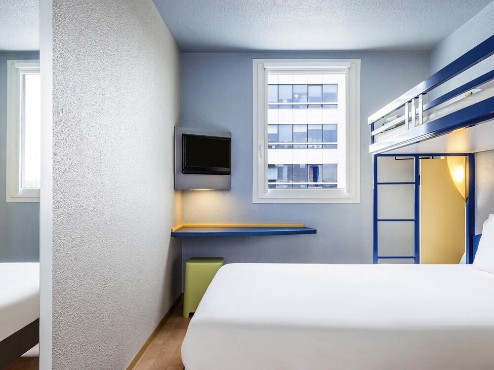 Ibis Budget Rueil Malmaison Ngoại thất bức ảnh